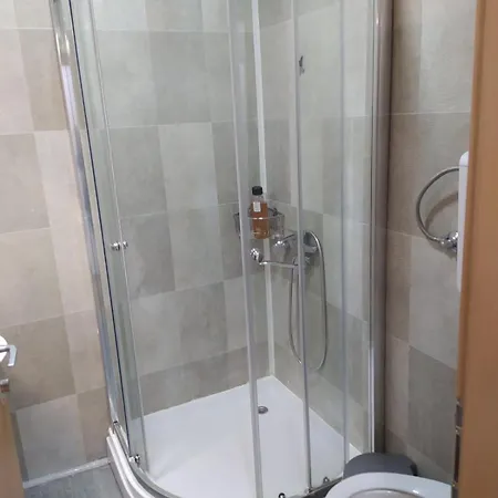 Homestay Parrot Building Skopje