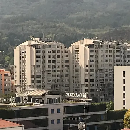 With Great View Shared Bathroom No Parking