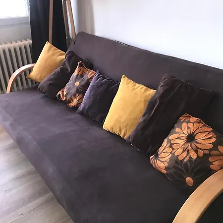 Parrot Building 홈스테이 *