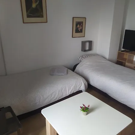 Homestay With Great View Shared Bathroom No Parking Skopje