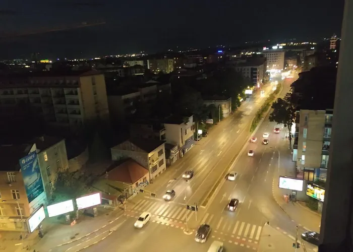 Homestay Parrot Building Skopje