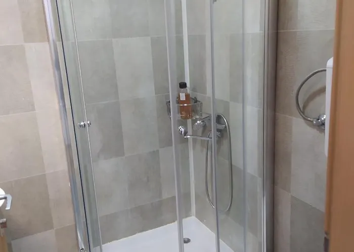 Homestay Parrot Building Skopje