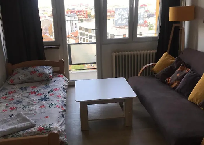 Homestay Parrot Building *