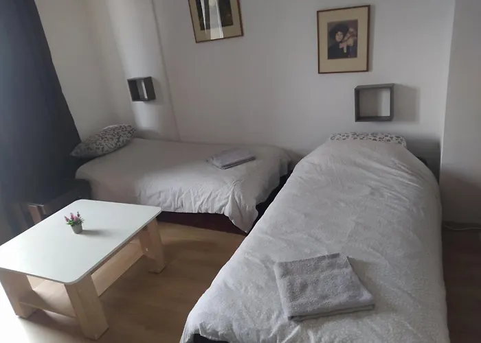 Parrot Building * סקופיה