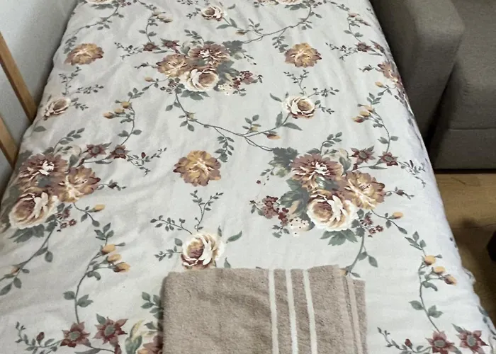 Homestay Parrot Building Skopje